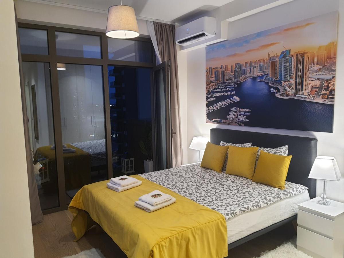 Waterfront Lux